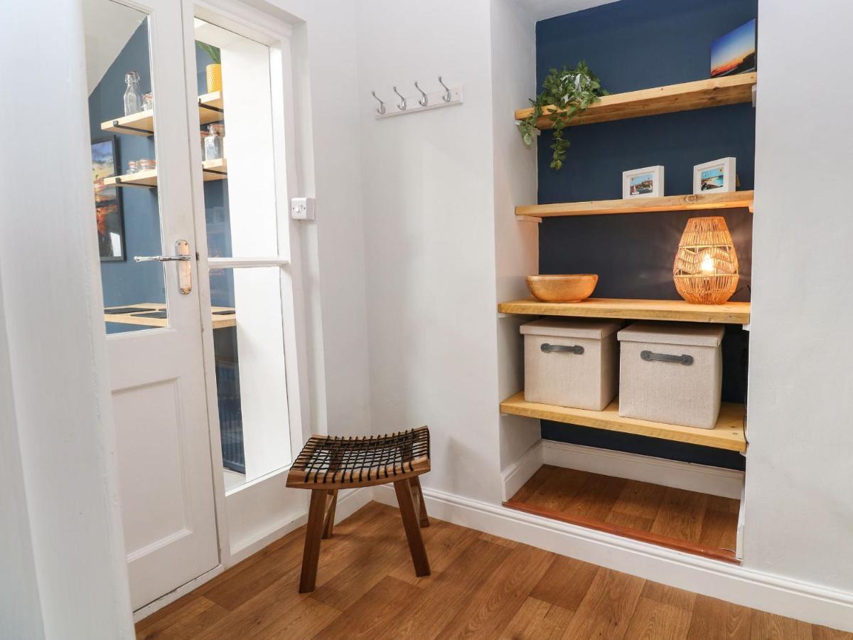 Hidden Door Apartment เพนแซนซ์ ภายนอก รูปภาพ